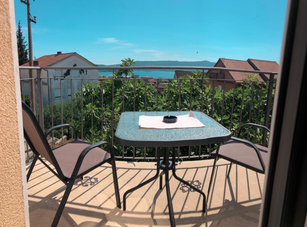 Apartmani Cupara Тиват Экстерьер фото